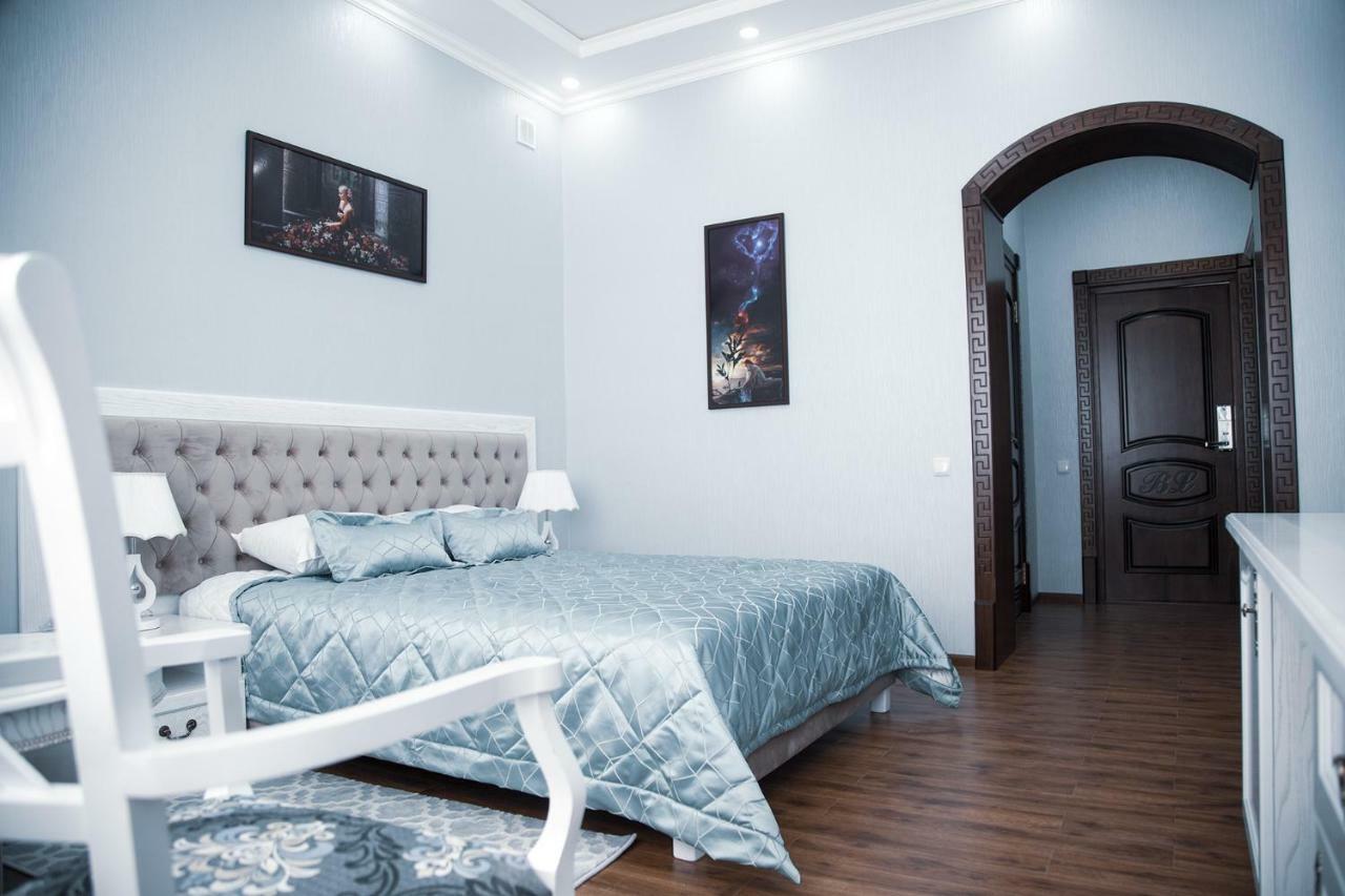 BRAVOLYUKS Hotel Urgench Buitenkant foto