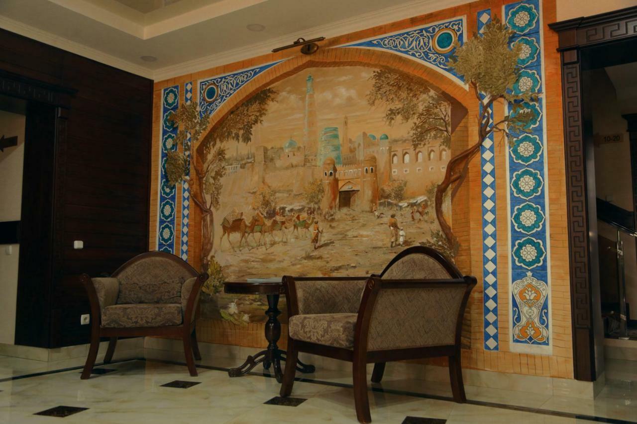 BRAVOLYUKS Hotel Urgench Buitenkant foto